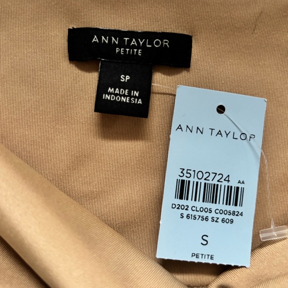 Ann Taylor Gold Off-Shoulder Ruched Blouse – Sleeveless – Petite Small (SP) NWT - Picture 3 of 4